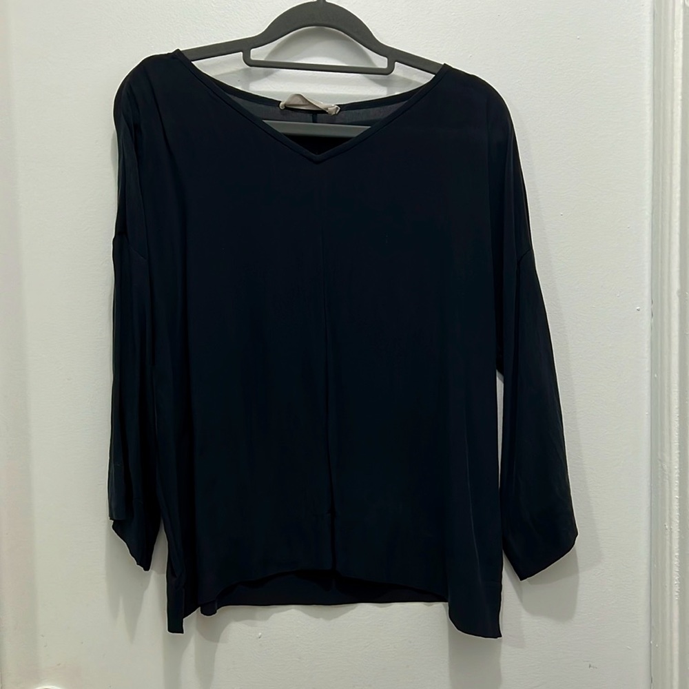 Everlane The Clean Silk V-Neck Shirt - Black sz 6